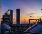 H2S removal from LNG