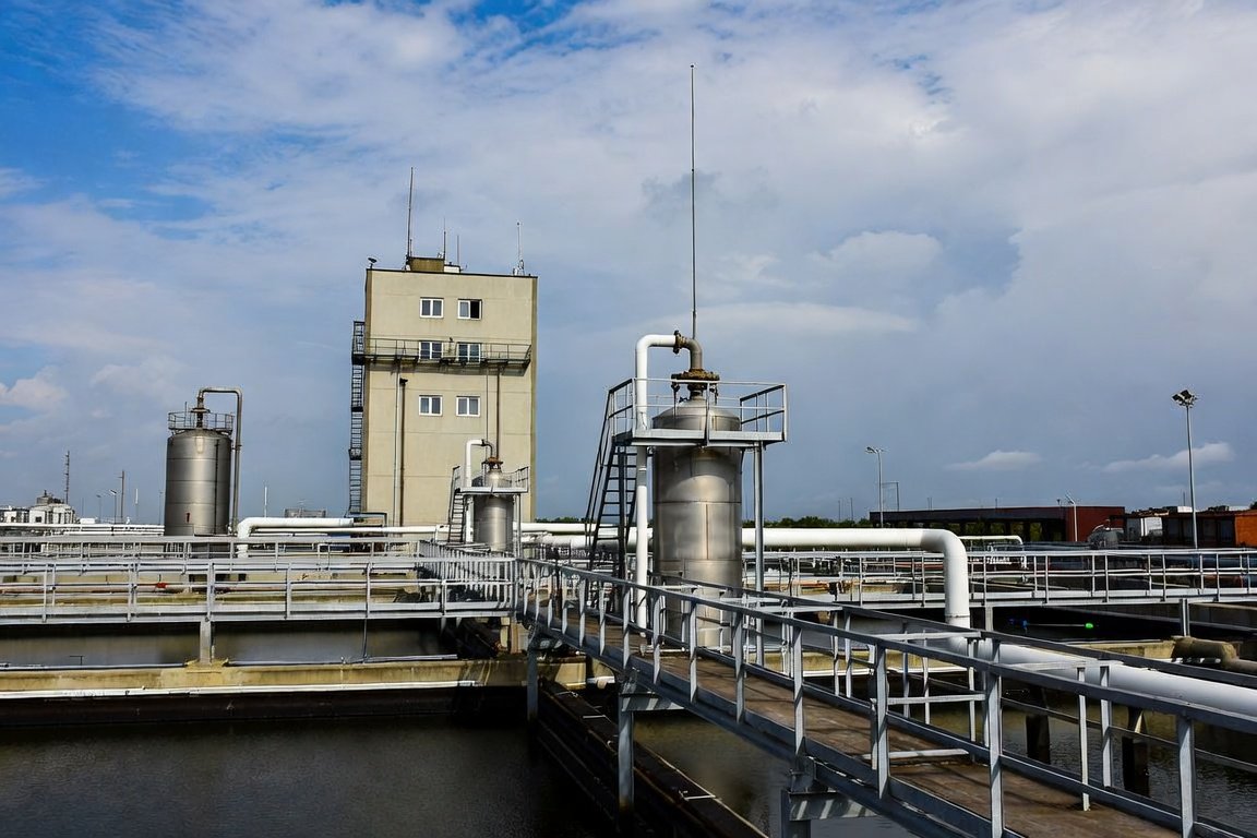 8f762064-0f56-47ca-a117-3ee4a72dbd1d H2S management in water treatment